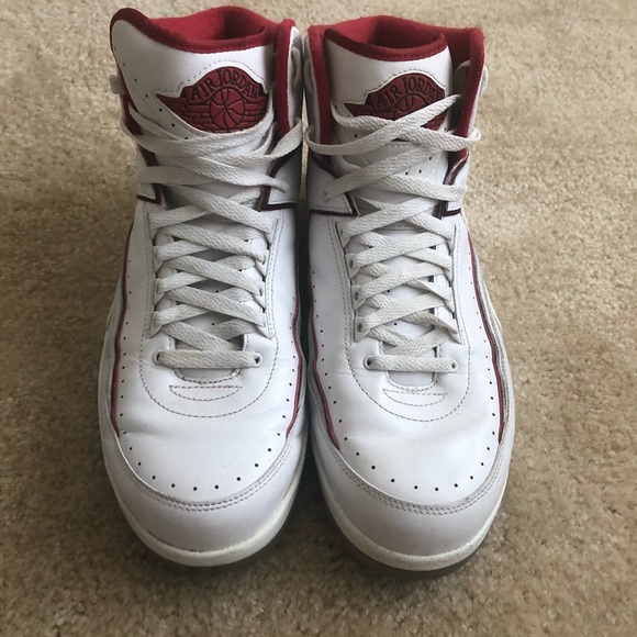 AIR JORDAN 2 RETRO 'CHICAGO HOME - Picture 1 of 3